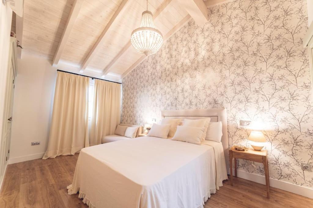 La Casa Del Jardin Villa Candeleda Kültér fotó